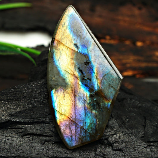 Gemstones, Labradorite, Gemstone Jewellery, Gemstone Necklaces, Jewellery Boutique, London Jewellery, Brinda
